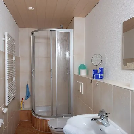 Moderne 公寓 *